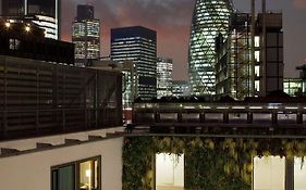 Doubletree Hilton London Tower 4*